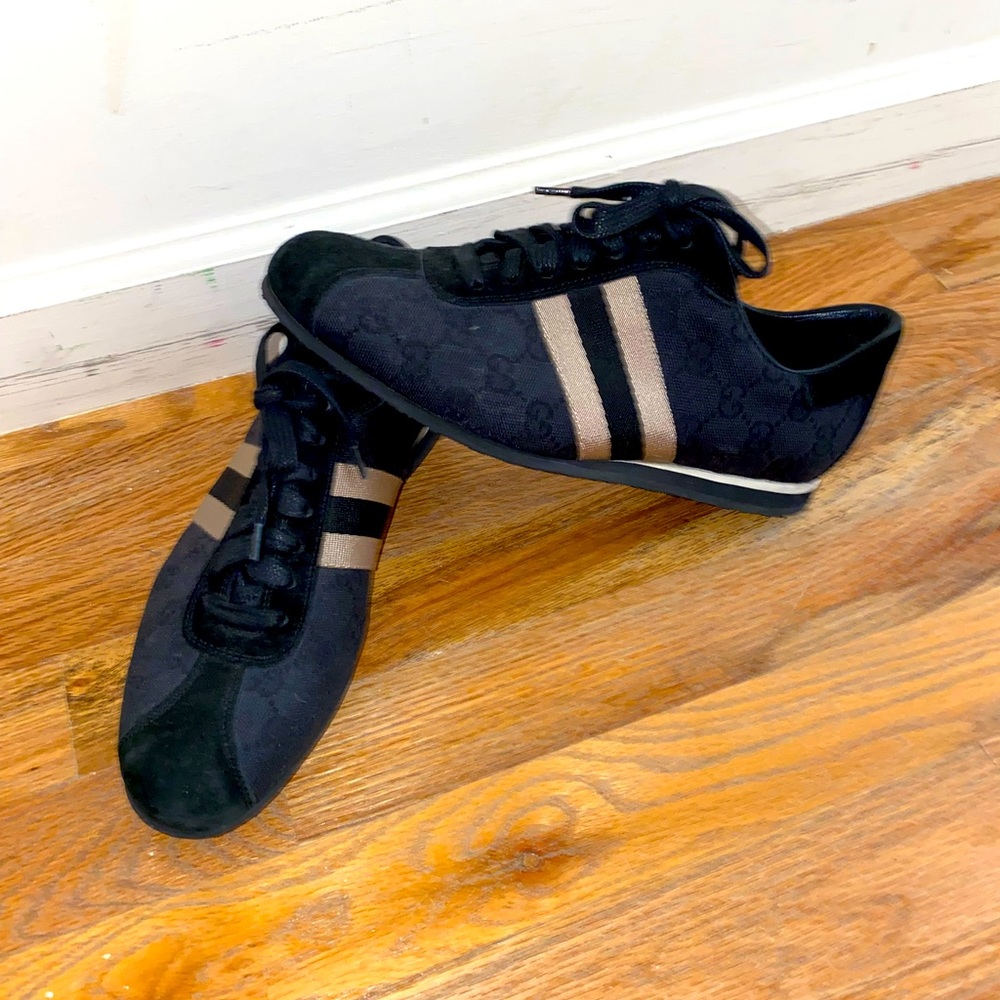 Gucci Sneakers Vintage Size 7 1/2 Worn Twice